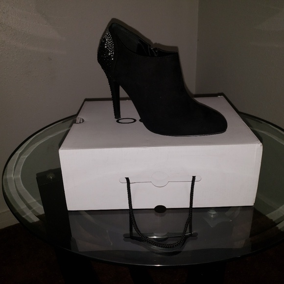 Booties - Picture 2 of 7